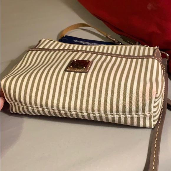 Dooney & Bourke taupe ginger crossbody - Picture 7 of 8